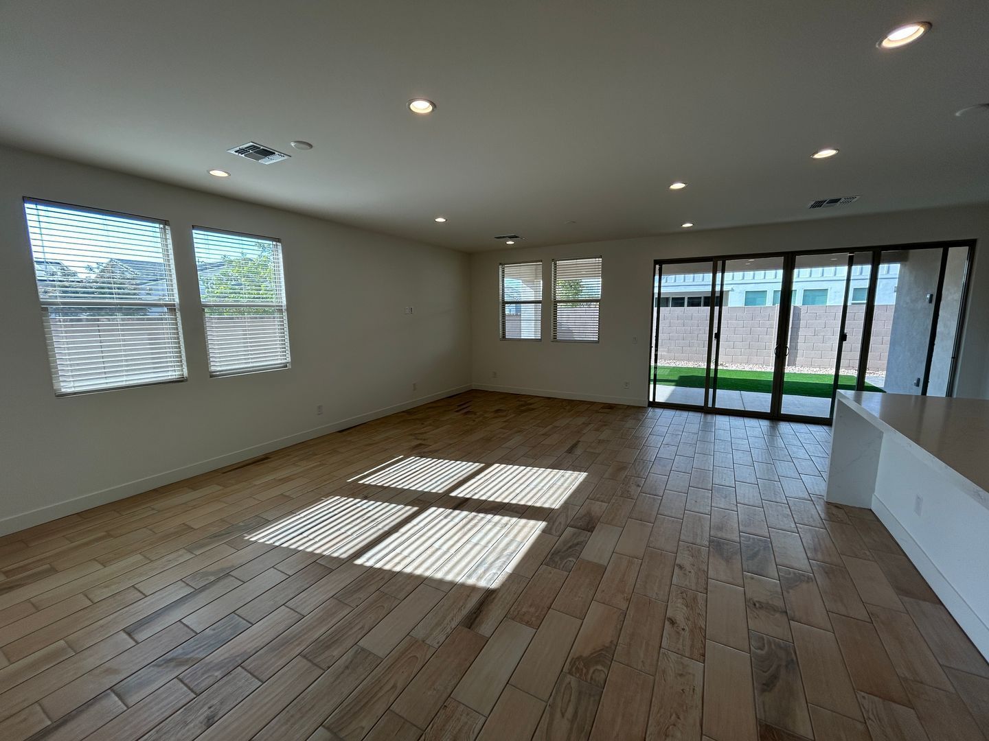 Beautiful Sterling Grove 4 bedroom / 3.5 bathroom home ready for immediate Move In property image