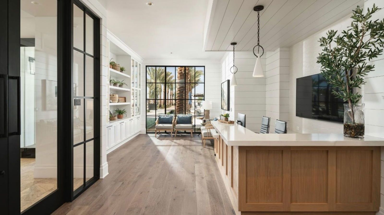 Beautiful Sterling Grove 4 bedroom / 3.5 bathroom home ready for immediate Move In property image