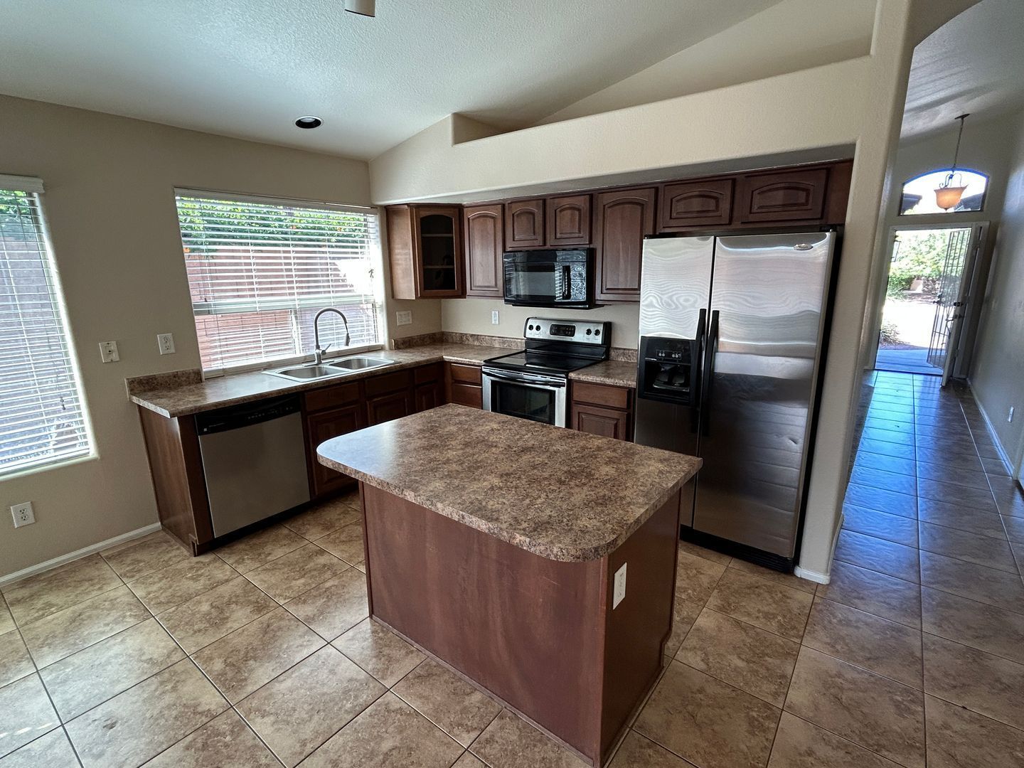 3 bedroom 2 bath home in Litchfield Park Available for an early June Move in! property image