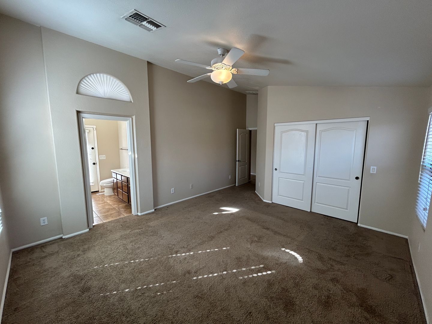 3 bedroom 2 bath home in Litchfield Park Available for an early June Move in! property image
