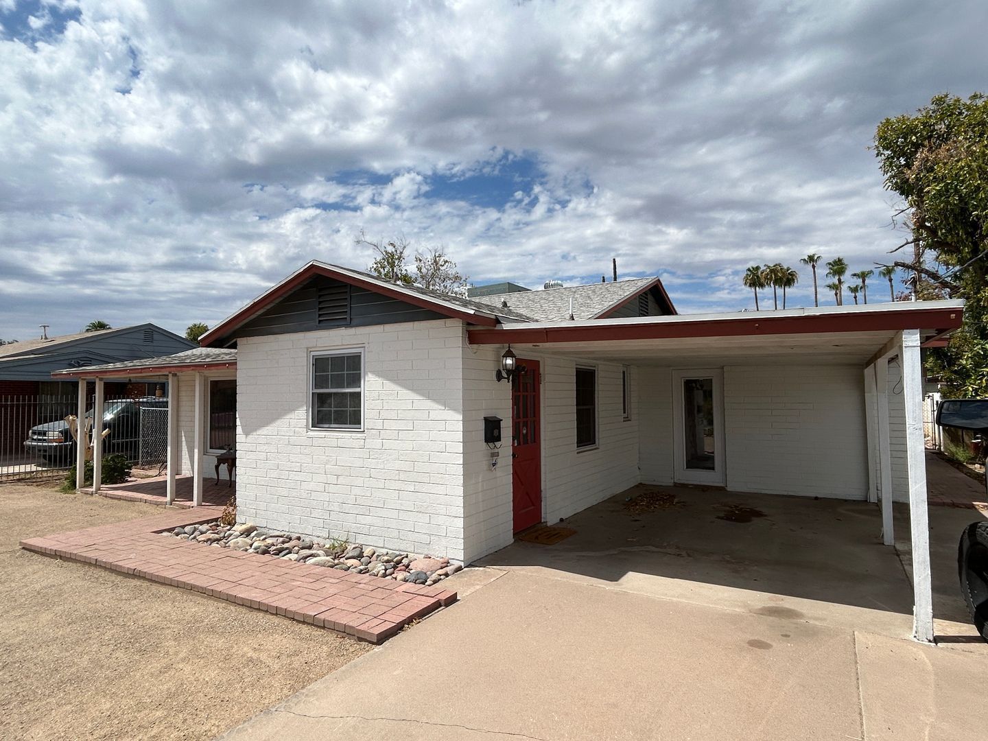 Great Location in the heart of Mesa - 2 bedroom / 2 bathroom home - available for Early November move-in !! property image
