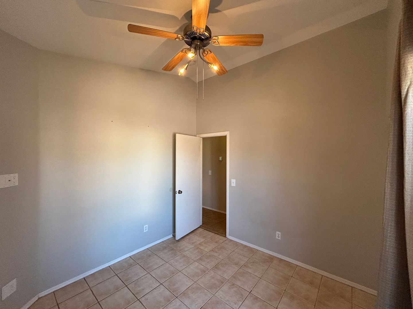 Fantastic 3 bedroom / 2 bathroom home in Ashton Ranch ready for immediate move-in property image