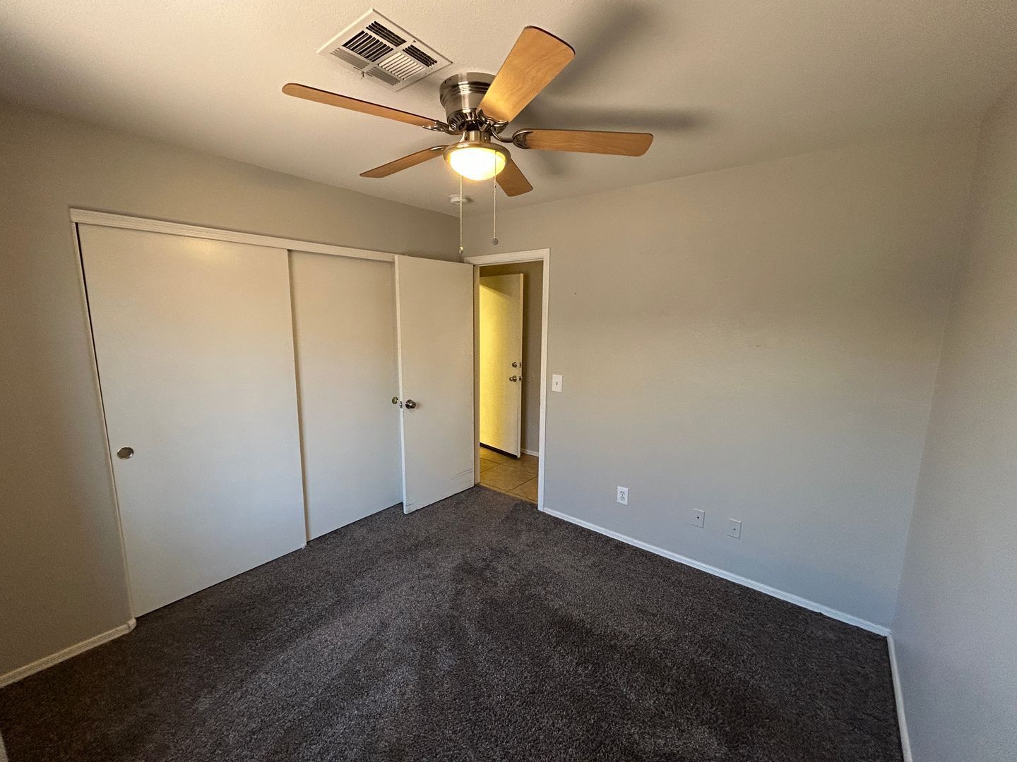 Fantastic 3 bedroom / 2 bathroom home in Ashton Ranch ready for immediate move-in property image