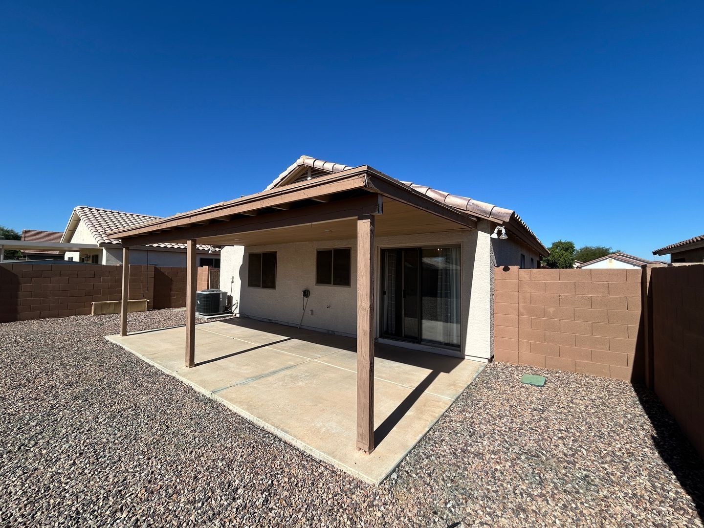 Fantastic 3 bedroom / 2 bathroom home in Ashton Ranch ready for immediate move-in property image