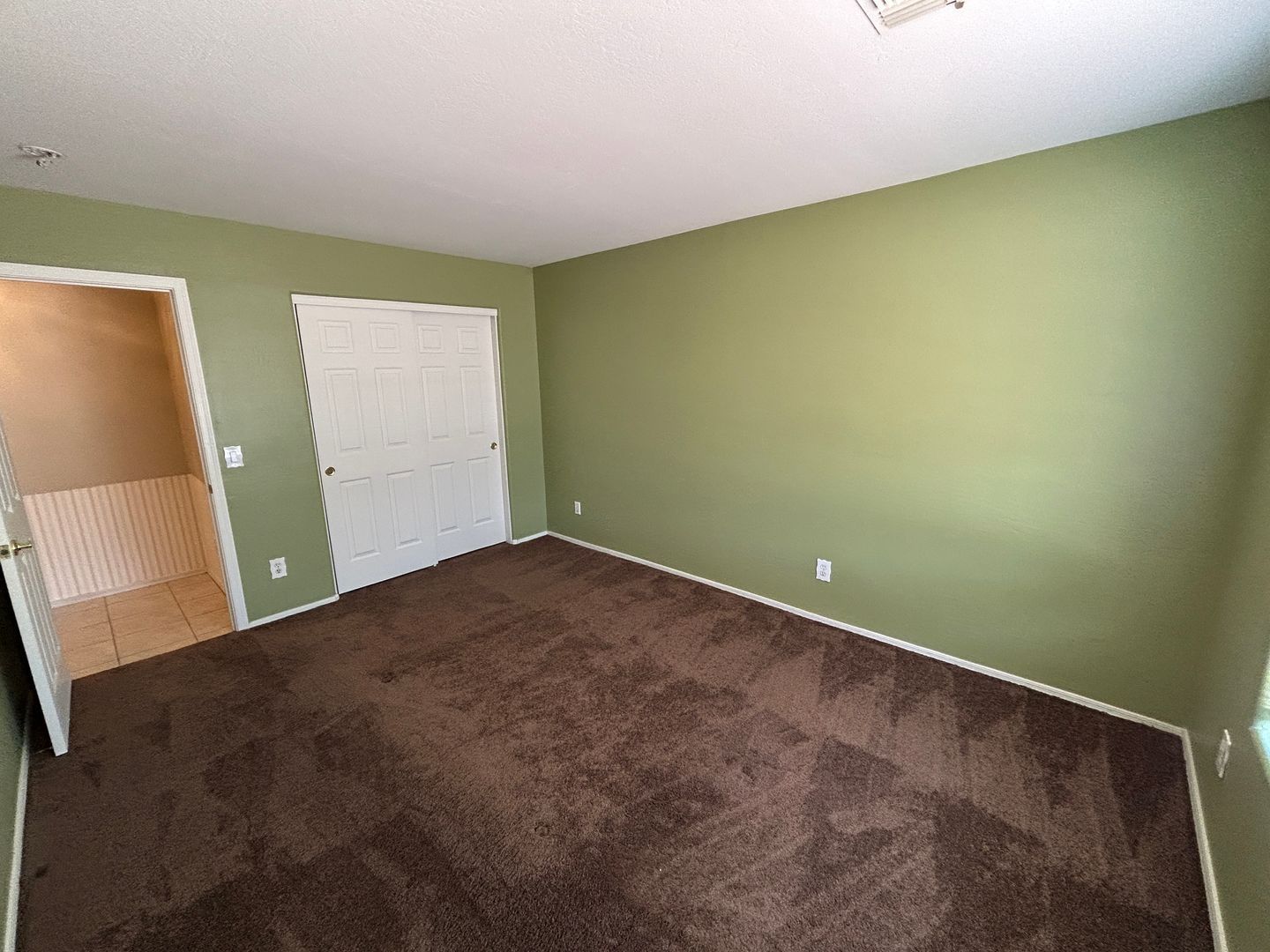 Great home in West Point Towne Center WITH POOL ready for move in property image