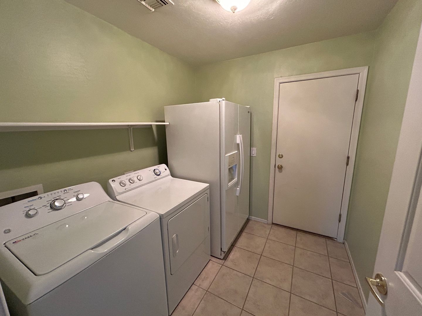 Great home in West Point Towne Center WITH POOL ready for move in property image