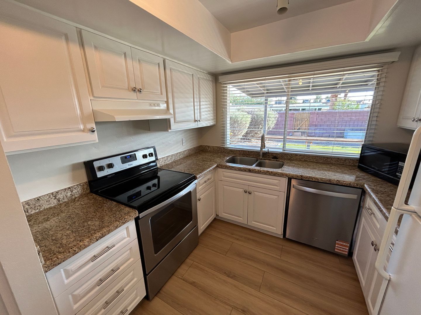 Beautifully updated Scottsdale Home ready for immediate move-in property image