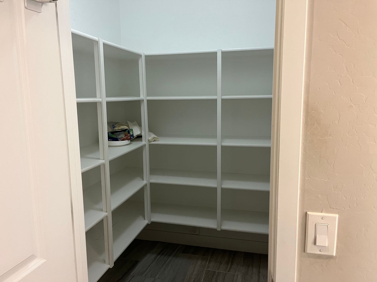 Elegant 4 Bedroom, 3 Bath Split-Floorplan Home in Goodyear property image