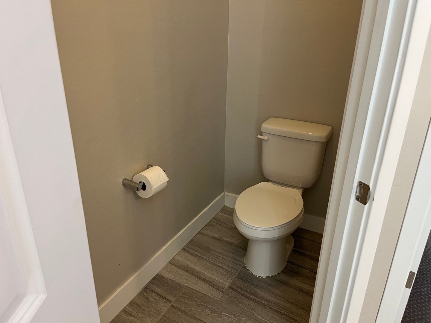 Elegant 4 Bedroom, 3 Bath Split-Floorplan Home in Goodyear property image