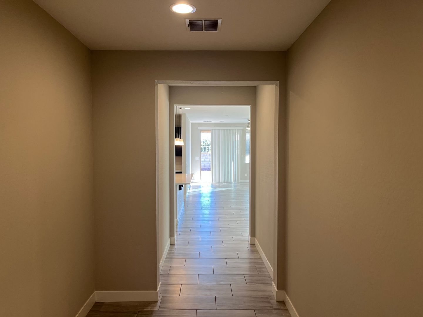 Elegant 4 Bedroom, 3 Bath Split-Floorplan Home in Goodyear property image