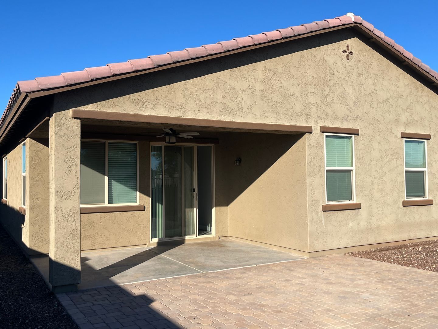 Elegant 4 Bedroom, 3 Bath Split-Floorplan Home in Goodyear property image