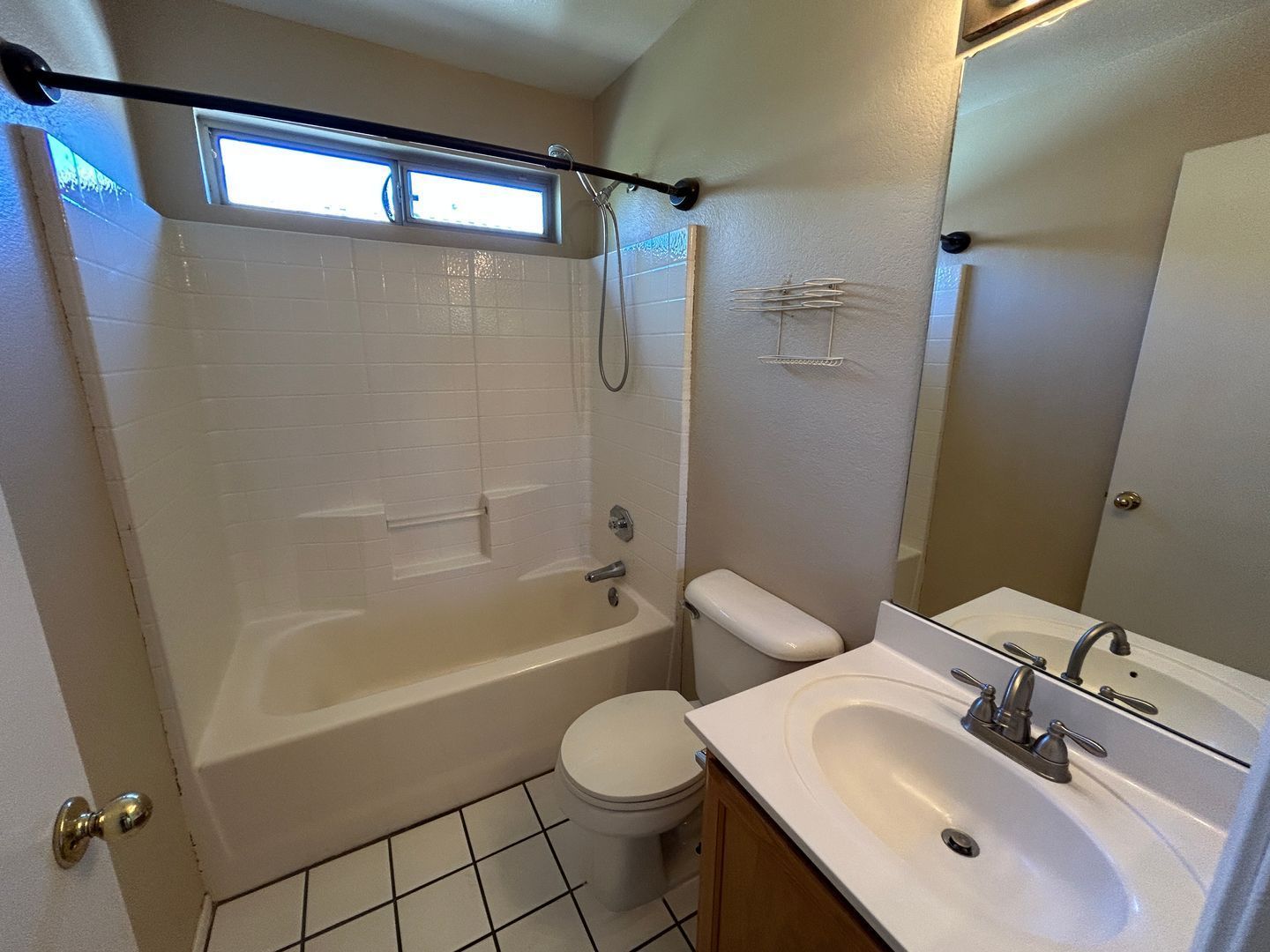 3 bedroom 2.5 bath home with a fenced pool in Clemente Ranch is available for immediate move in! property image