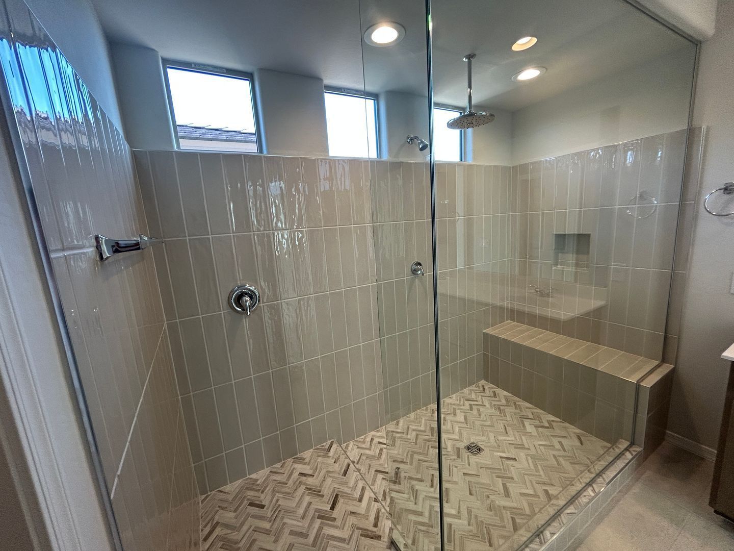 Brand New 2025 Home - 4 bedroom / 2.5 bathroom ready for immediate move-in !! property image