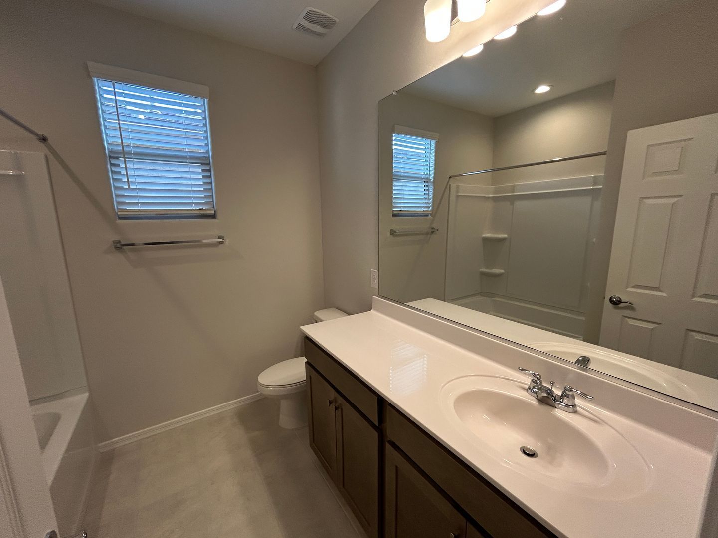 Brand New 2025 Home - 4 bedroom / 2.5 bathroom ready for immediate move-in !! property image