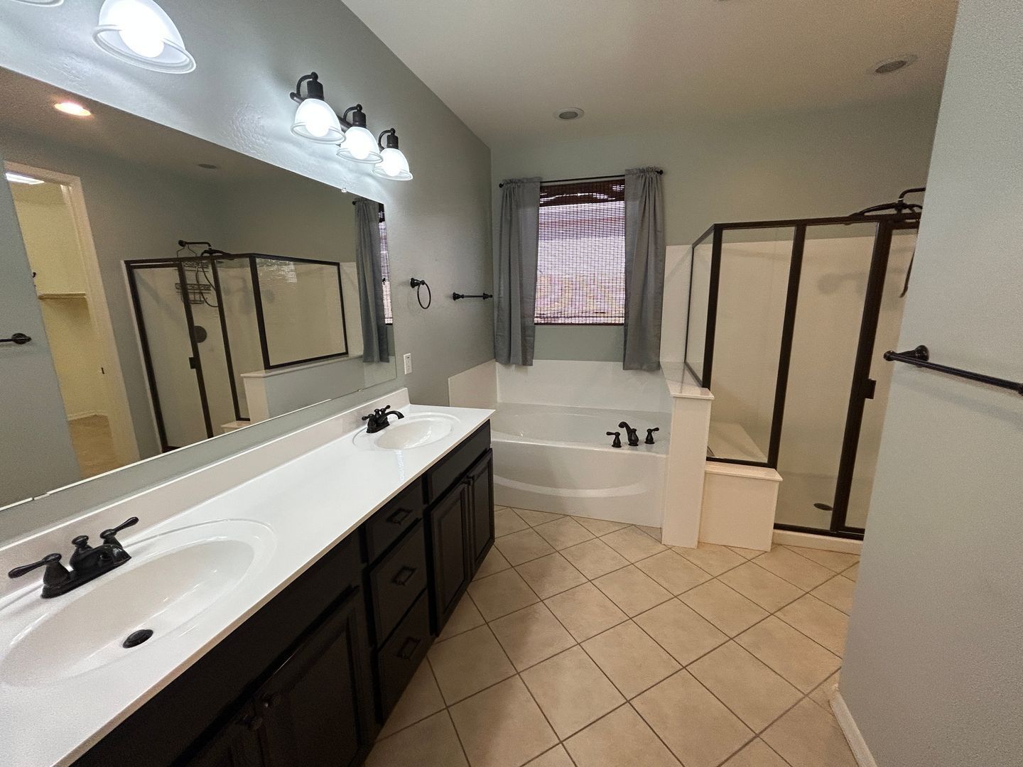 Beautiful 3 bedroom (plus den), 2.5 bathroom home in Cortessa ready for immediate move-in property image