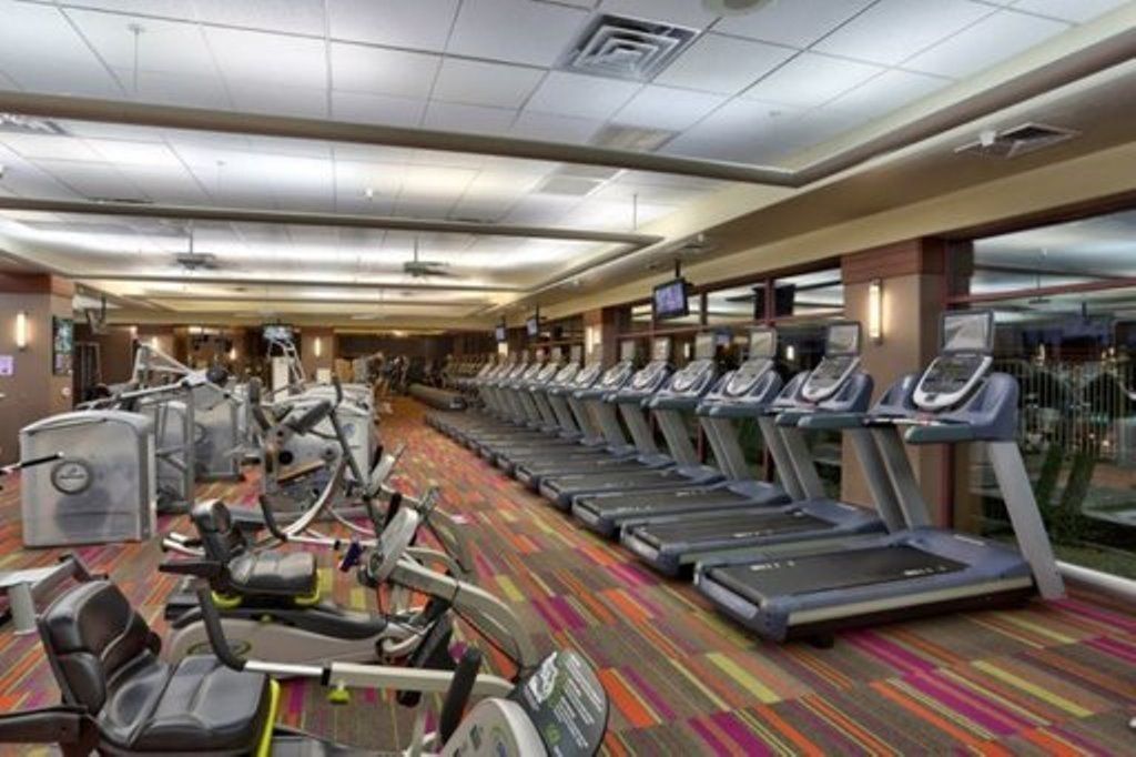 2 bedroom 2 bath home in Sun City Grand is available for immediate move in! property image