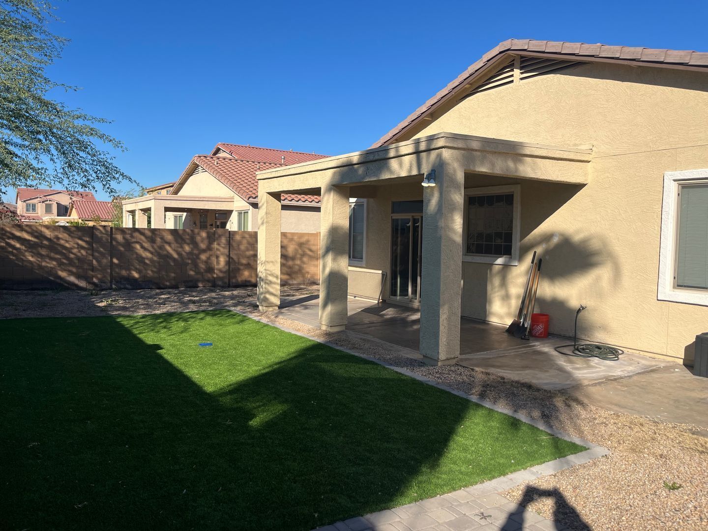 Beautiful 4 Bed, 2 Bath Home Located In The Laveen Farms Community! property image