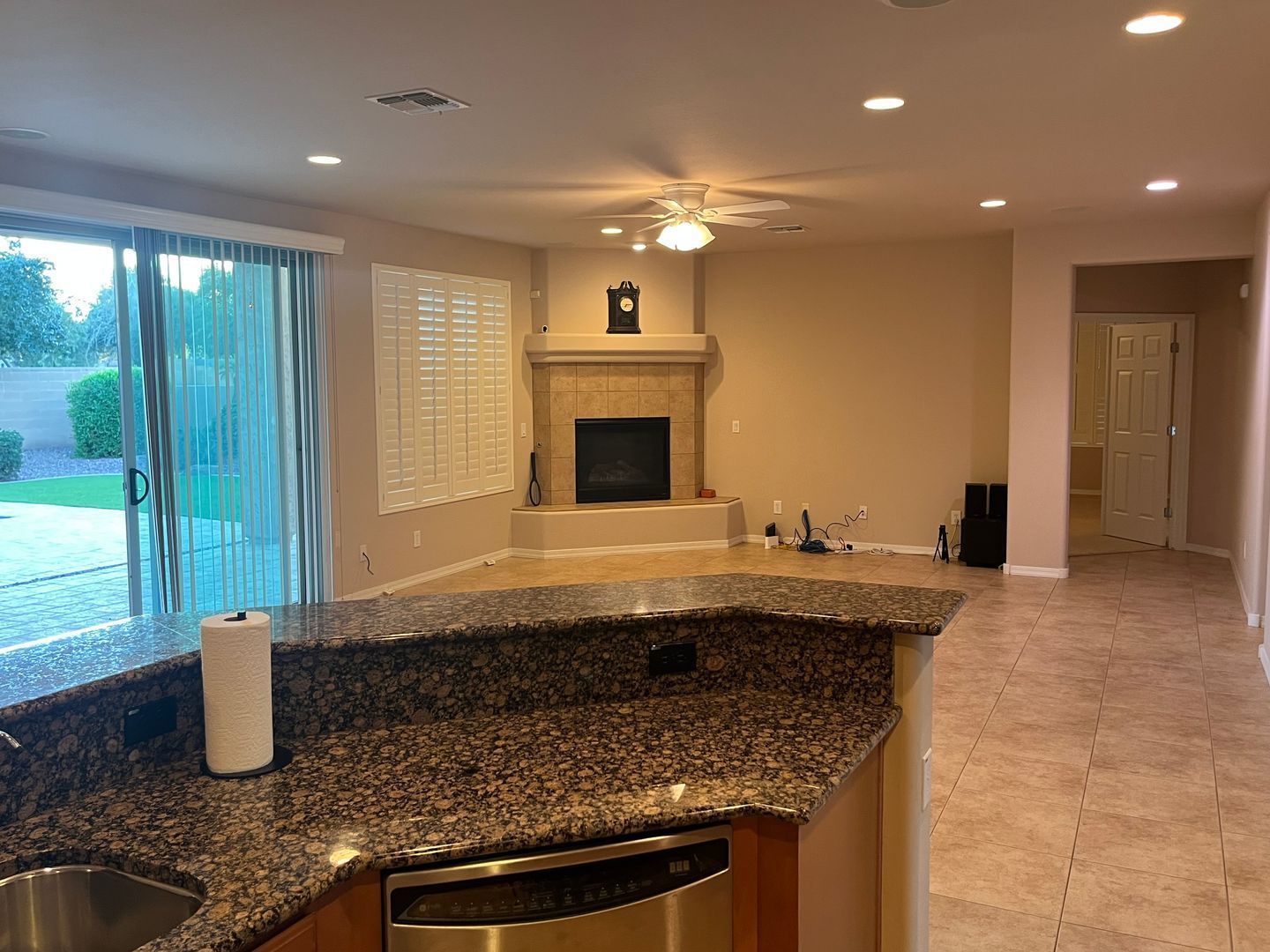 Beautiful 4 Bedroom, 2.5 Bath Home with POOL in the White Tank Foothills!! property image