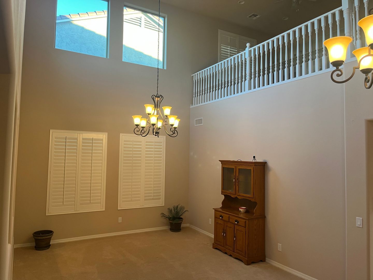 Beautiful 4 Bedroom, 2.5 Bath Home with POOL in the White Tank Foothills!! property image