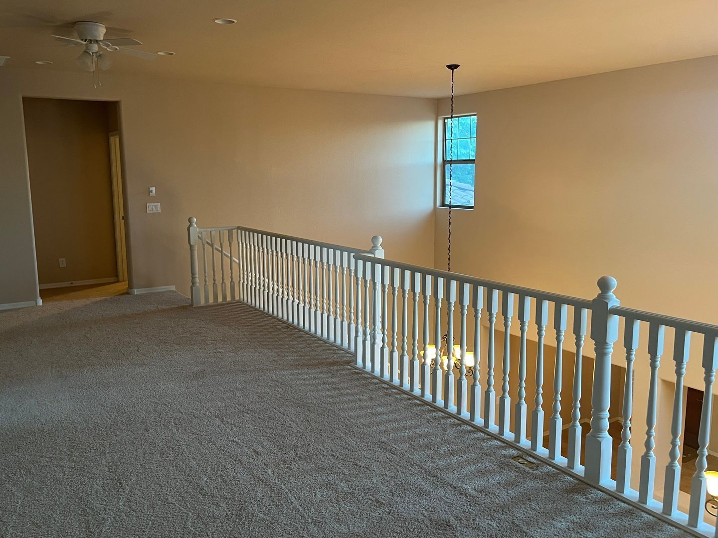 Beautiful 4 Bedroom, 2.5 Bath Home with POOL in the White Tank Foothills!! property image