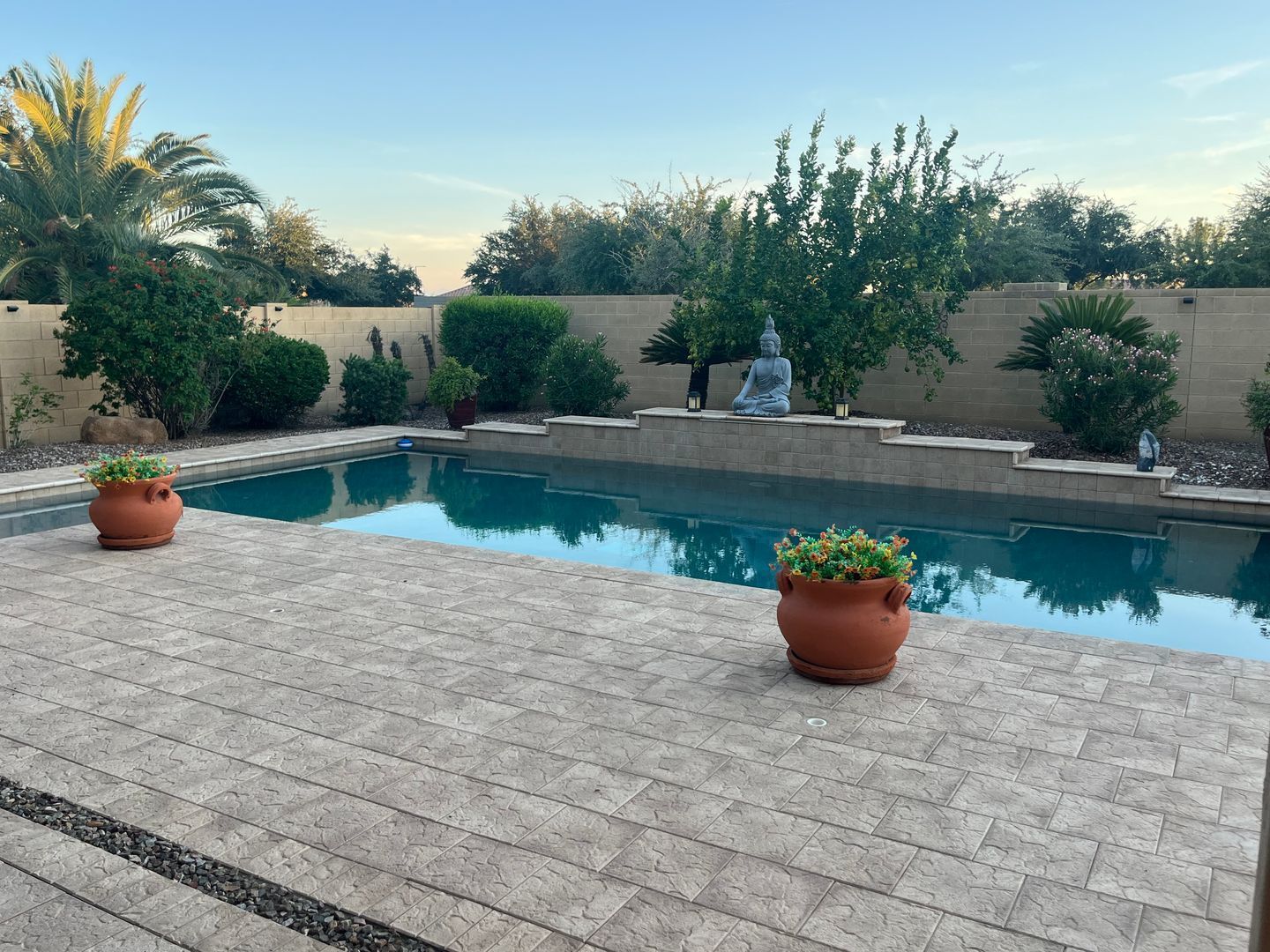 Beautiful 4 Bedroom, 2.5 Bath Home with POOL in the White Tank Foothills!! property image