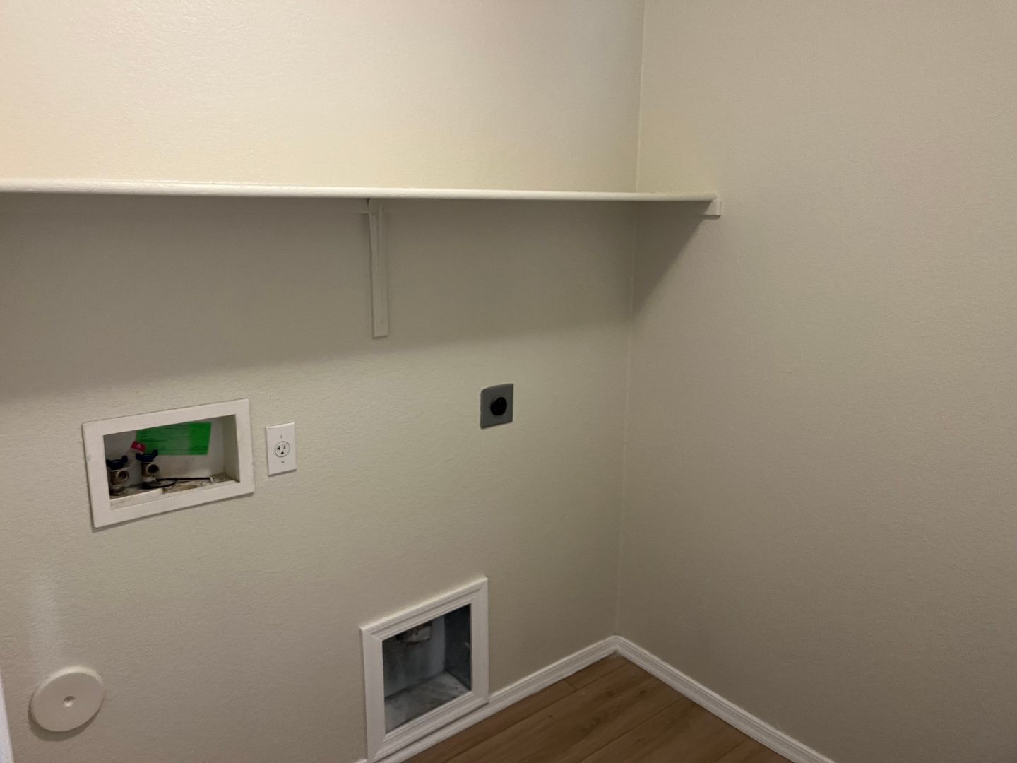 4 bedroom, 2.5 baths, in Sheely Farms is available for immediate move in! property image