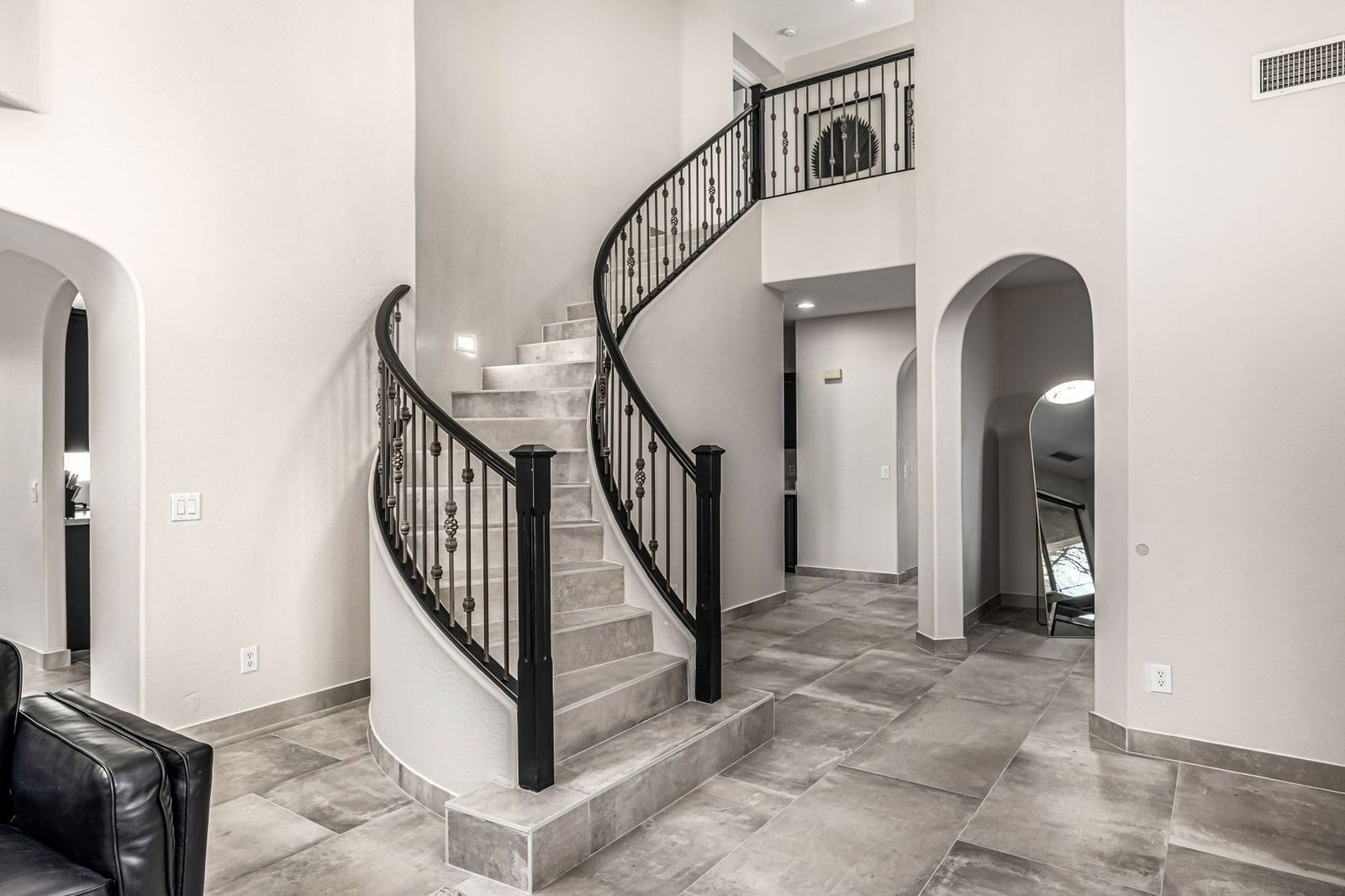 Enchanting 4-bed, 4.5-bath home in Jackrabbit Estates, Surprise, AZ property image