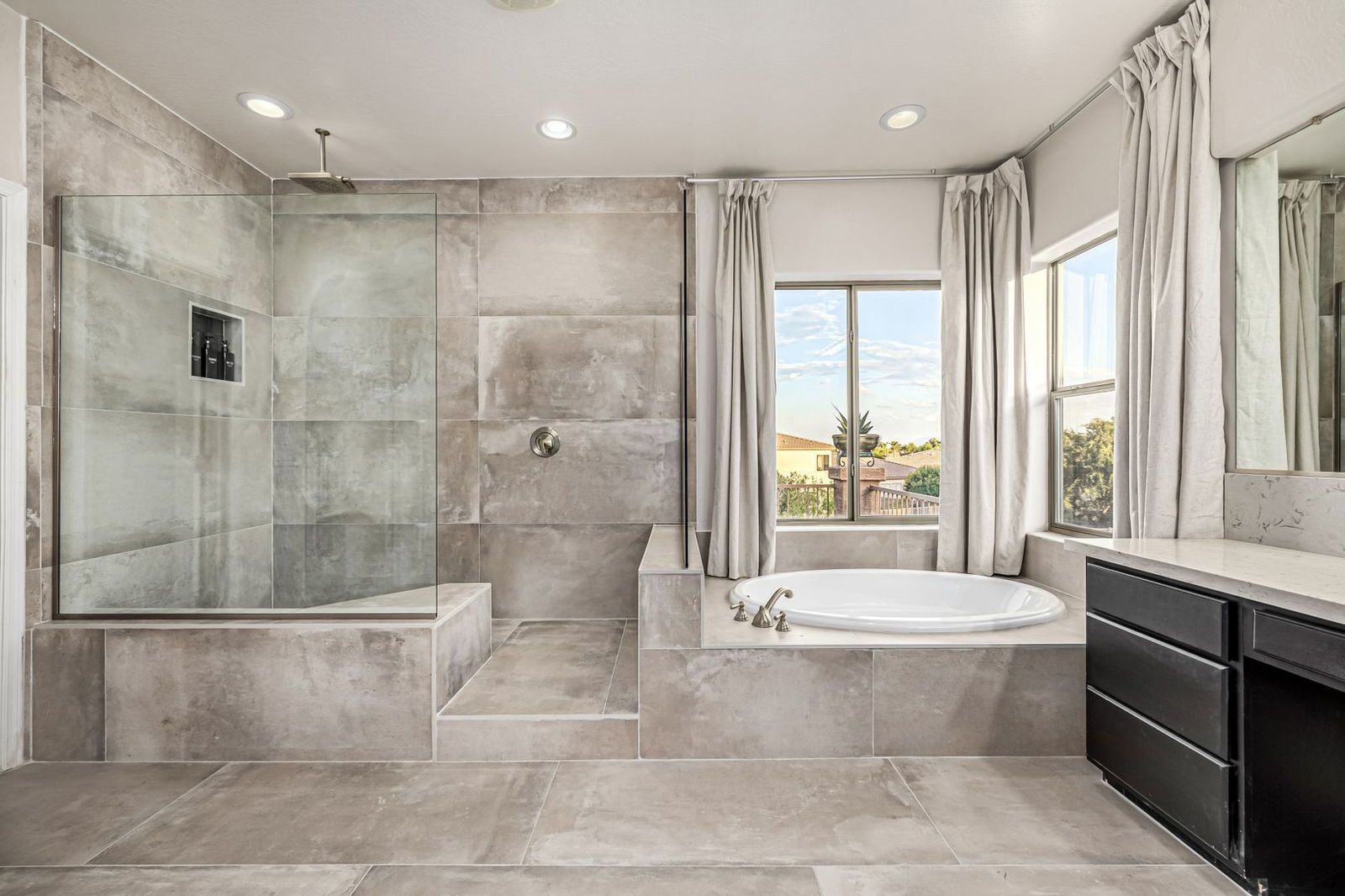 Enchanting 4-bed, 4.5-bath home in Jackrabbit Estates, Surprise, AZ property image