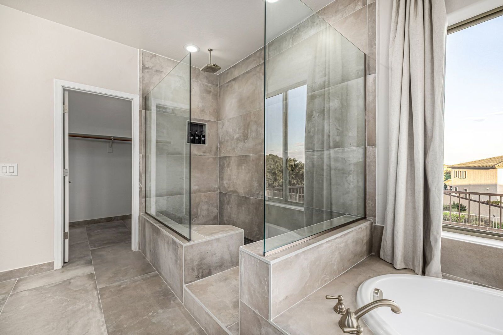 Enchanting 4-bed, 4.5-bath home in Jackrabbit Estates, Surprise, AZ property image