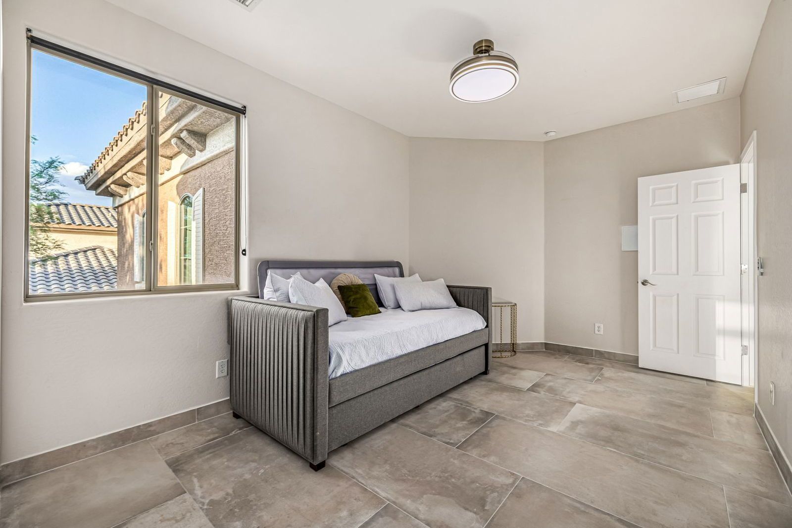 Enchanting 4-bed, 4.5-bath home in Jackrabbit Estates, Surprise, AZ property image