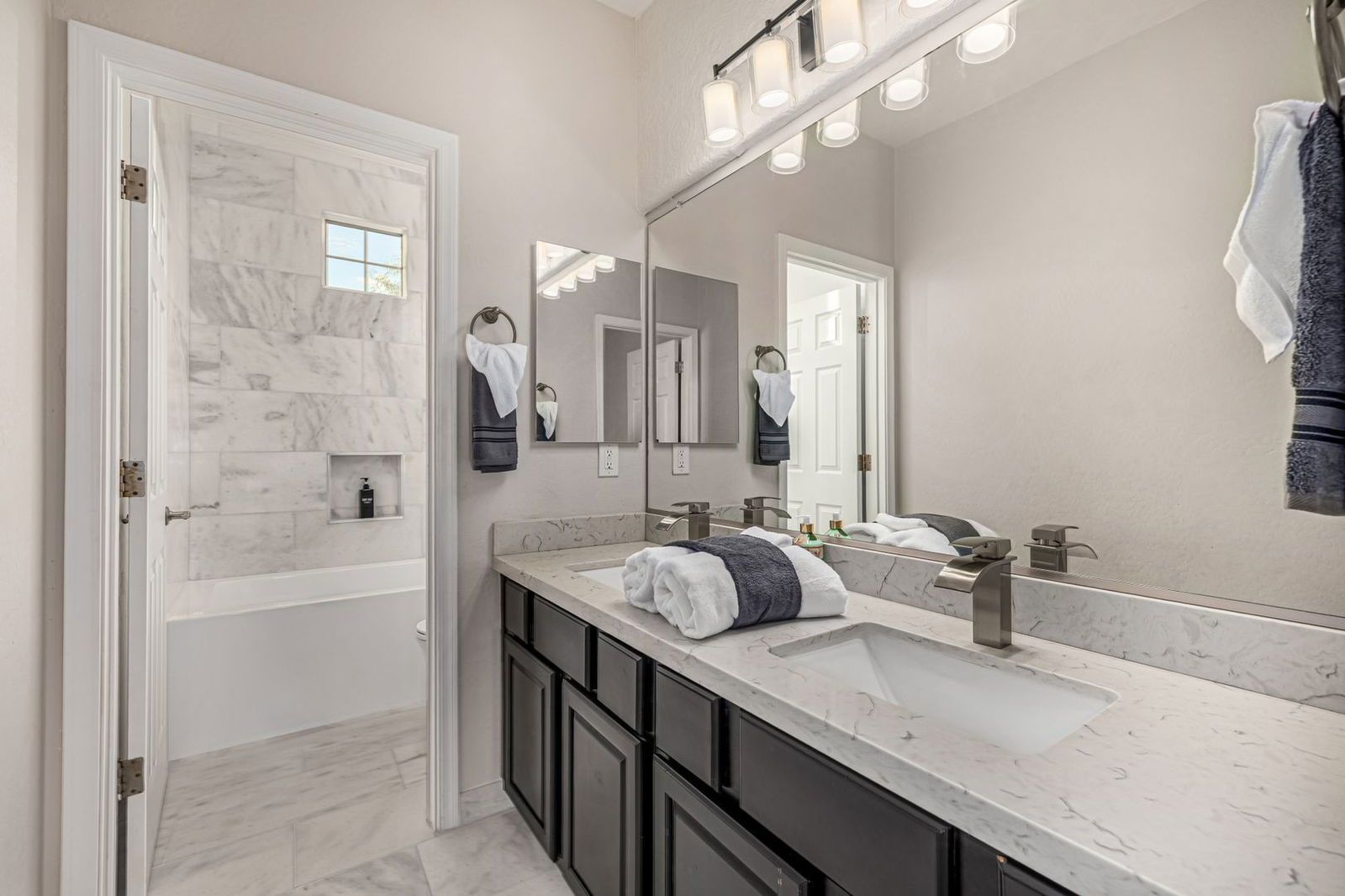 Enchanting 4-bed, 4.5-bath home in Jackrabbit Estates, Surprise, AZ property image