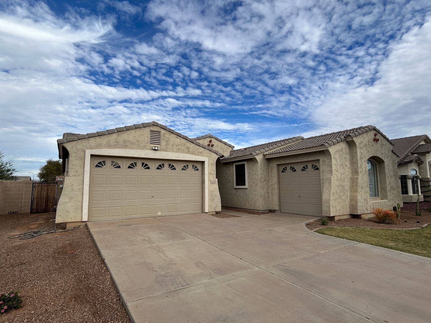 Wonderful 4 bedroom / 2 bathroom home in South Phoenix ready for immediate move-in !! property image