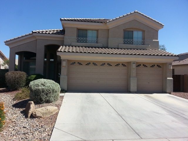 4 bedroom 3 bath home with a pool and a den in Royal Ranch is available for immediate move in. property image