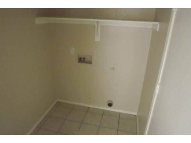 3 bedroom 2 bath home with a den in Arizona Brisas is available for a February Move in! property image