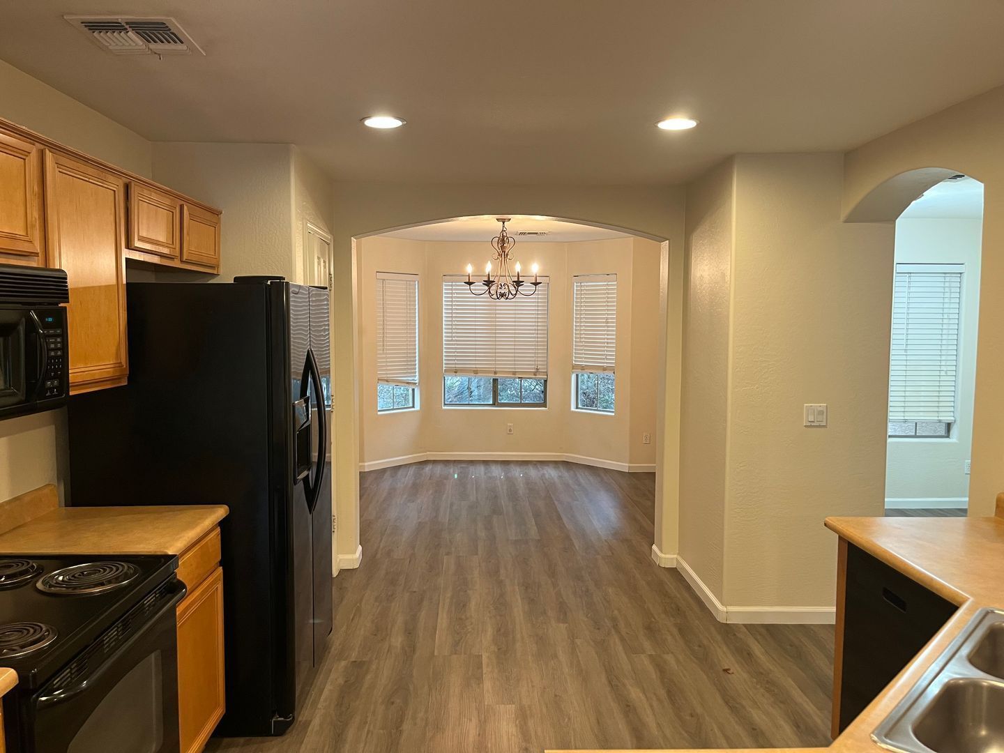 4 bedroom 2.5 bath home in Greer Ranch is available for immediate move in! property image