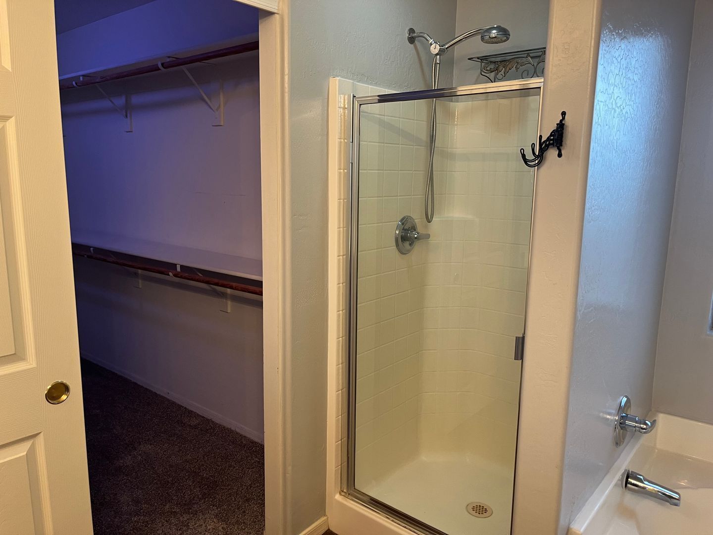 4 bedroom 2.5 bath home in Greer Ranch is available for immediate move in! property image