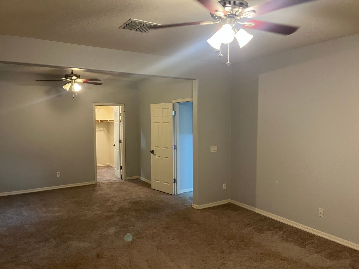 Beautiful 3 bed 2 bath single story home in Surprise Farms! property image