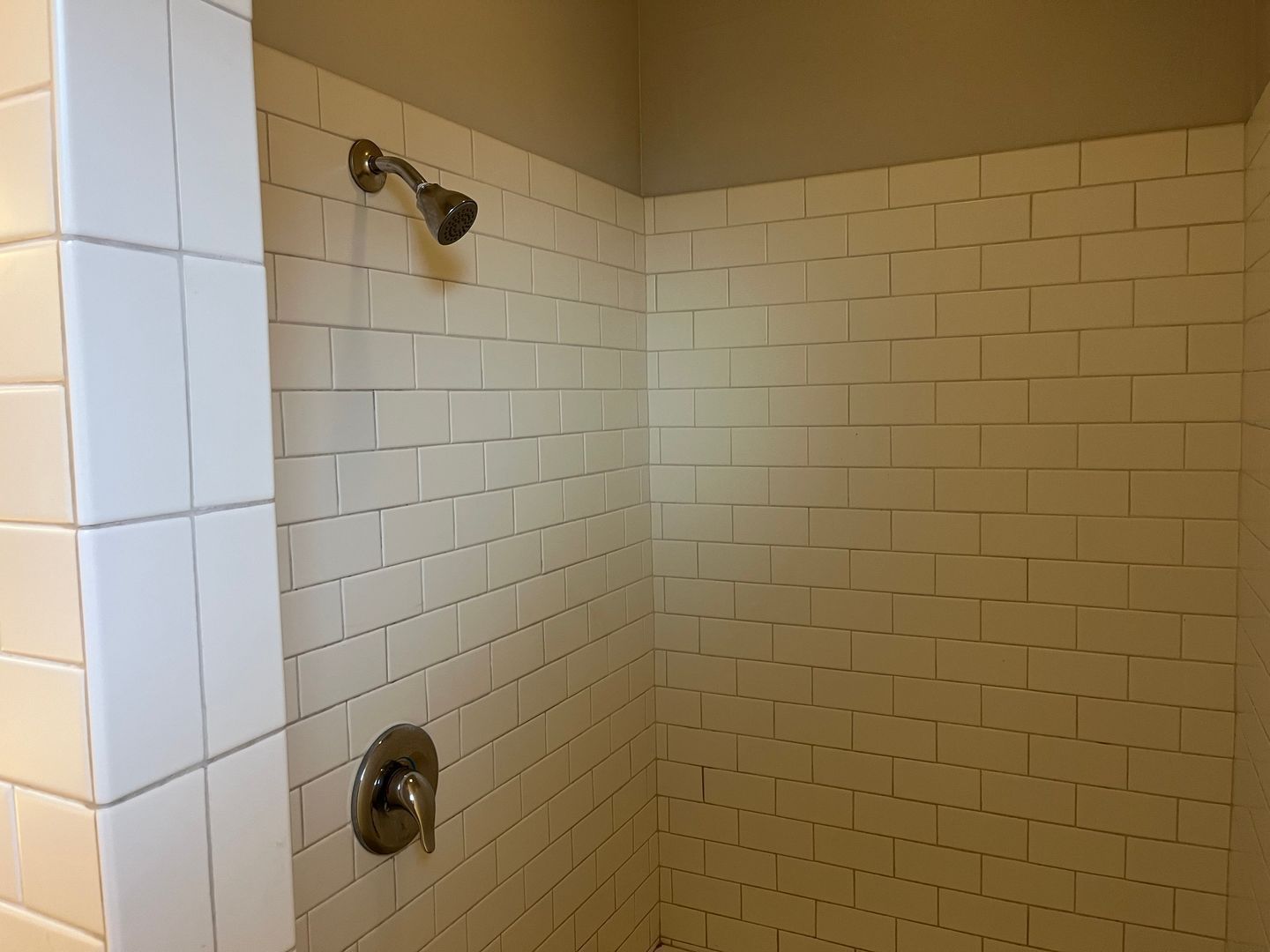 Beautiful 3 bed 2 bath single story home in Surprise Farms! property image