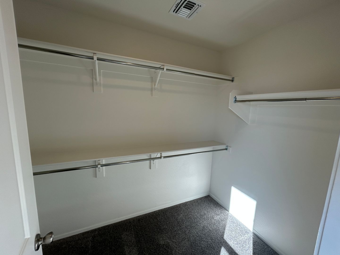 Brand New never lived in 3 bedroom / 2 bathroom home in Buckeye ready for immediate move-in property image