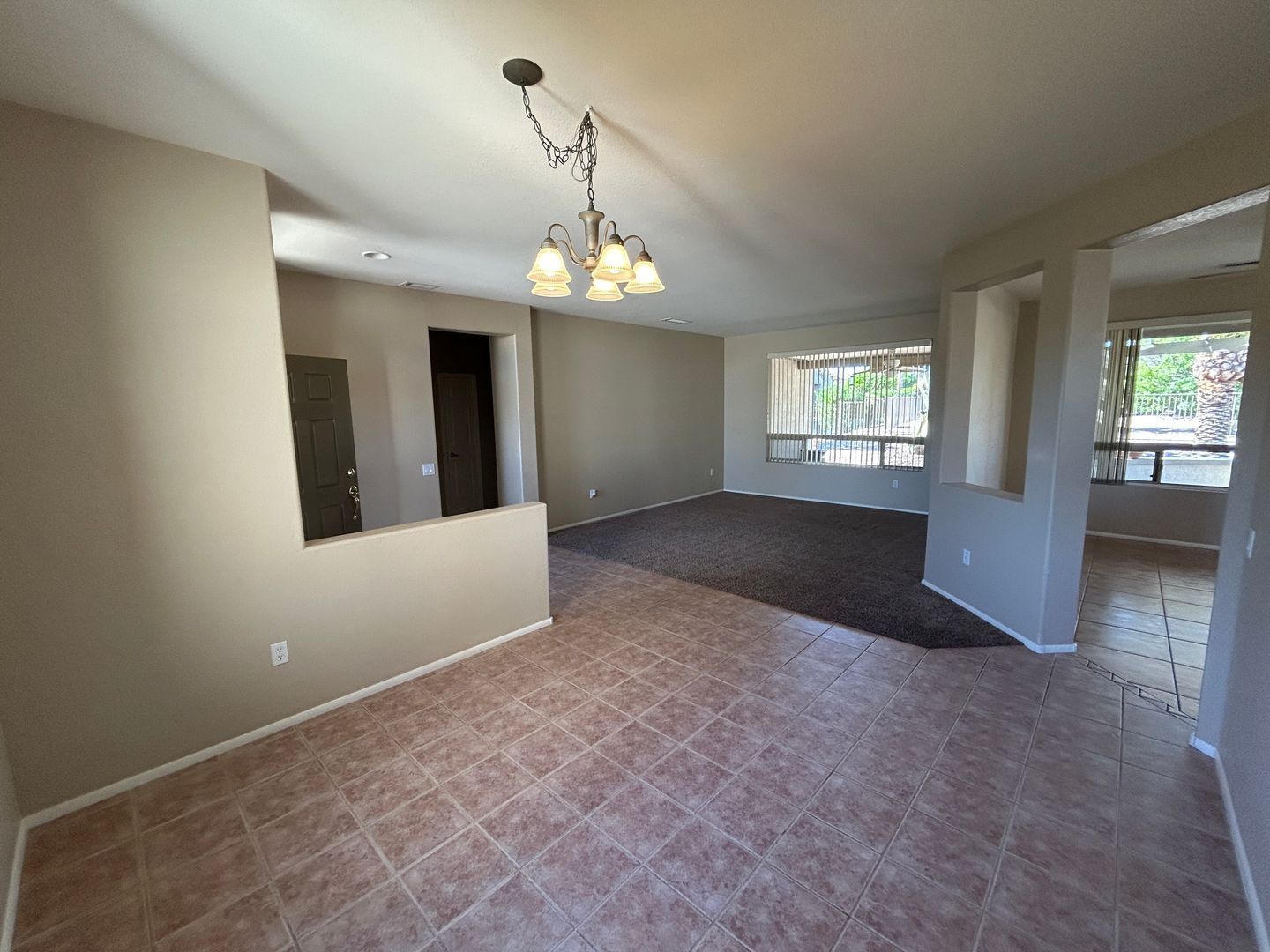 2 bedroom 2 bath home in Sun City Grand is available for immediate move in! property image