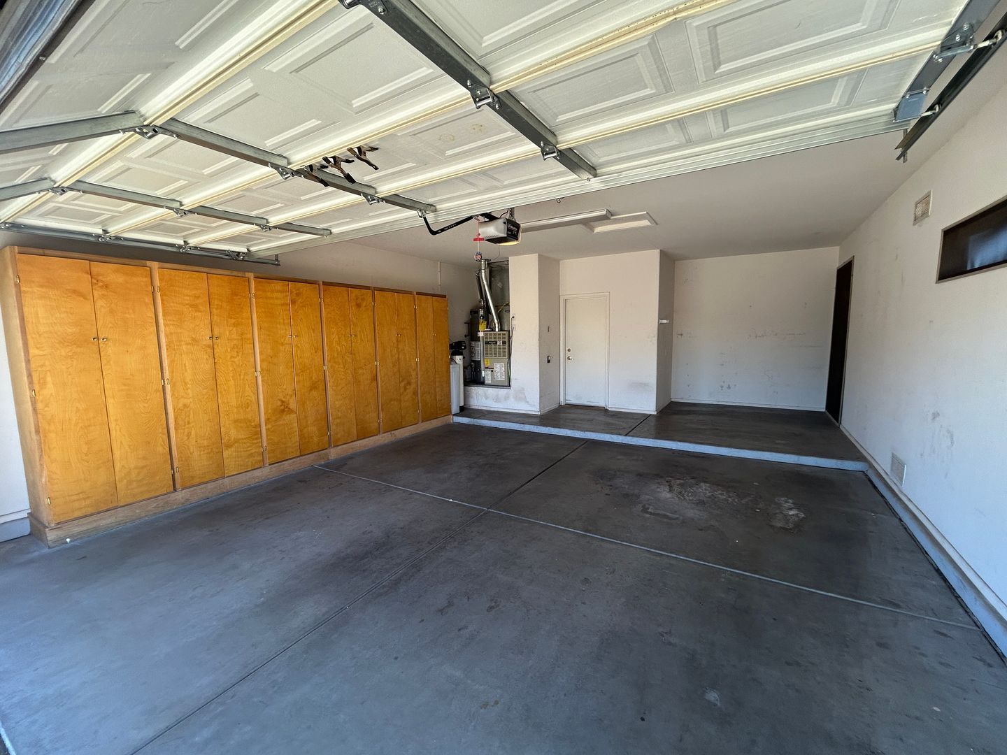 2 bedroom 2 bath home in Sun City Grand is available for immediate move in! property image