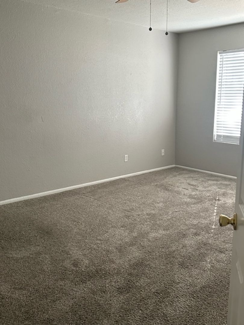 2 bedroom 1.5 bath in Olive Green Villas ready for early February move-in property image