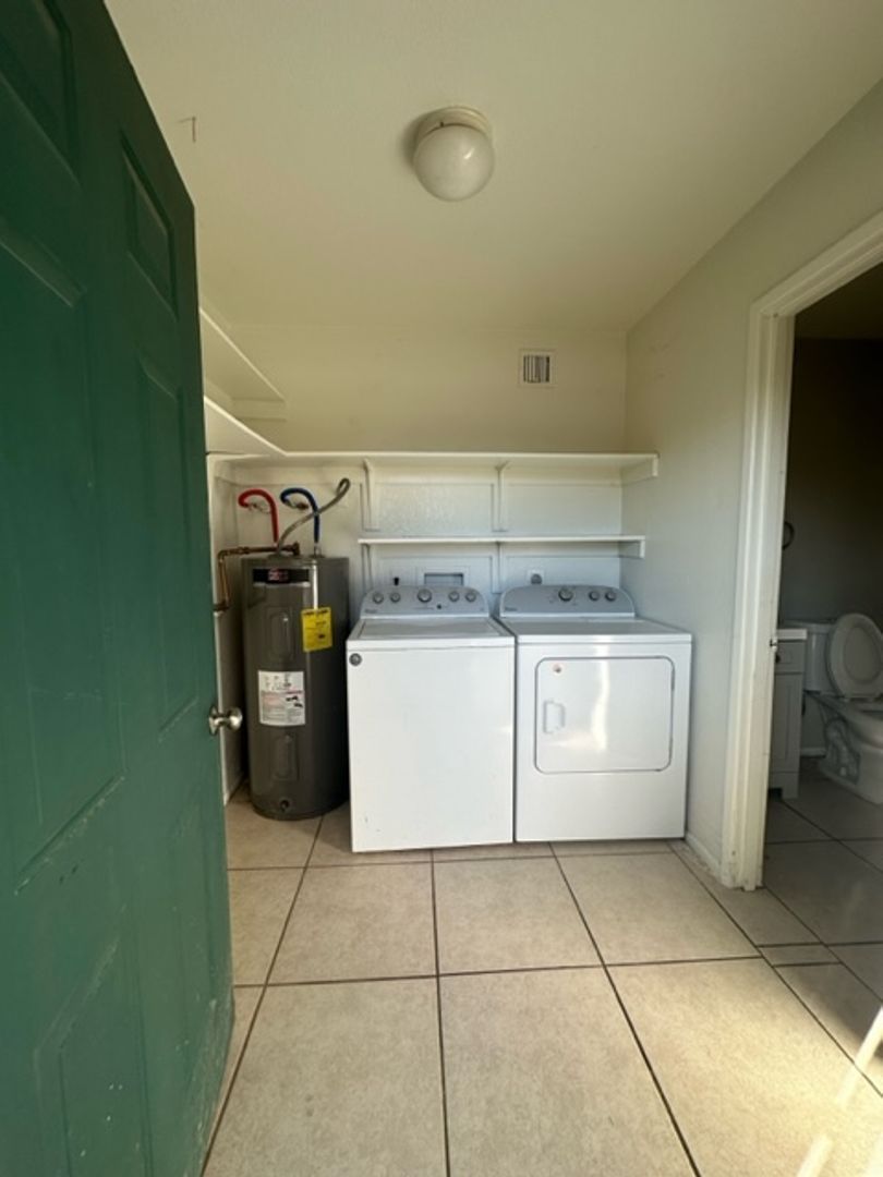 2 bedroom 1.5 bath in Olive Green Villas ready for early February move-in property image