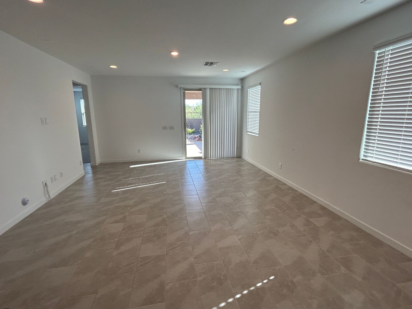 Beautiful 5 bedroom / 3 bathroom home in Asante property image