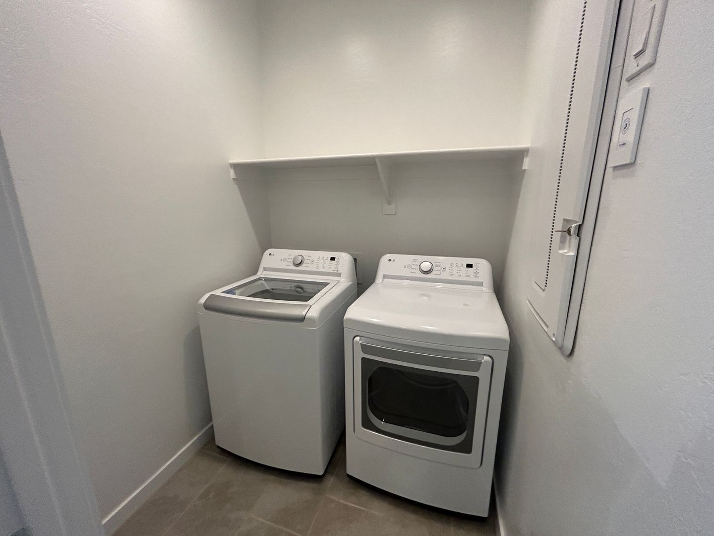 Beautiful 5 bedroom / 3 bathroom home in Asante property image