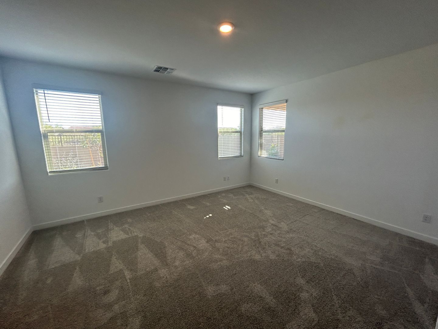 Beautiful 5 bedroom / 3 bathroom home in Asante property image