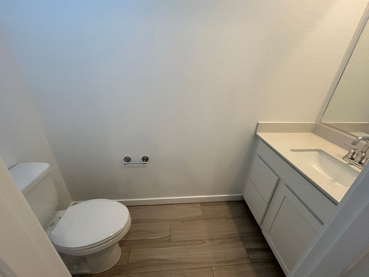 Beautiful Lennar Home built in 2025 (4 bedrooms / 3.5 bathrooms) ready for immediate move-in property image