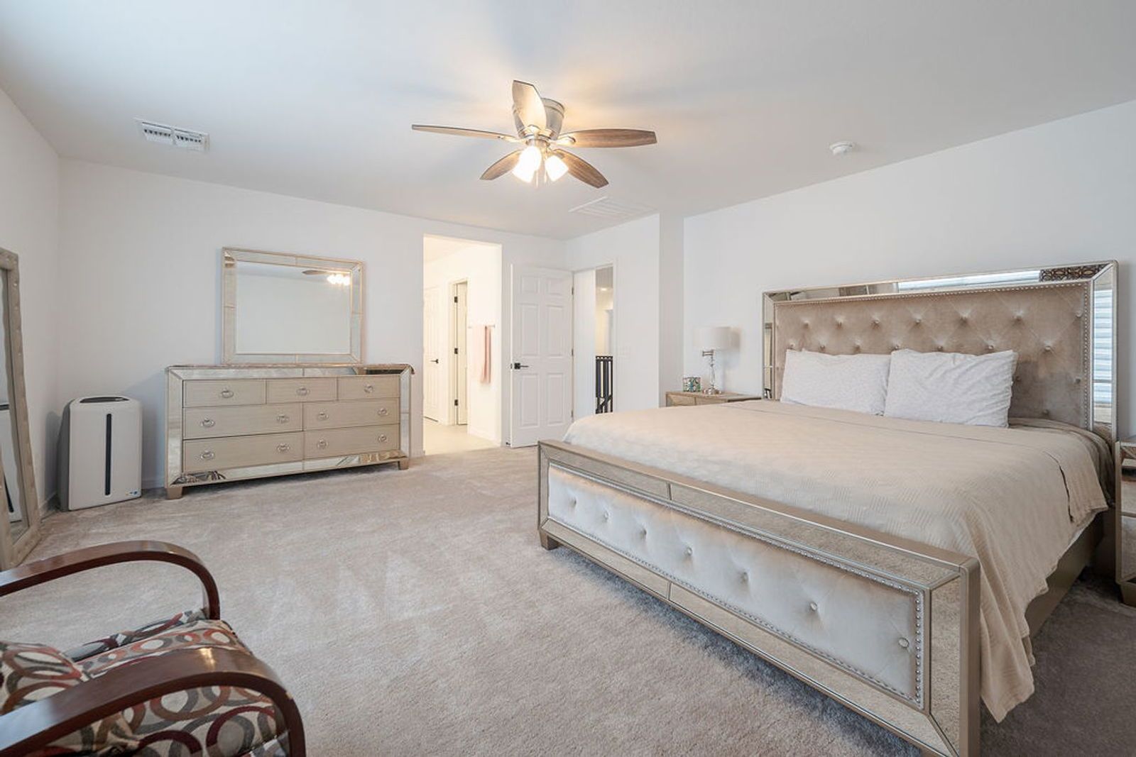 Wonderful 5 bedroom / 3 bathroom (plus den & loft) FULLY FURNISHED or UNFURNISHED home WITH SOLAR ready for immediate move-in property image