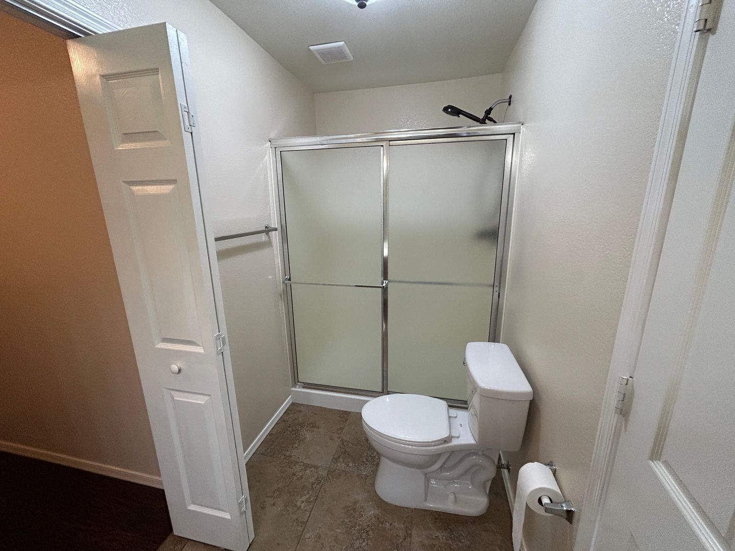 Beautiful 3 bedroom / 2 bathroom home in West Point ready for February 1st move-in property image