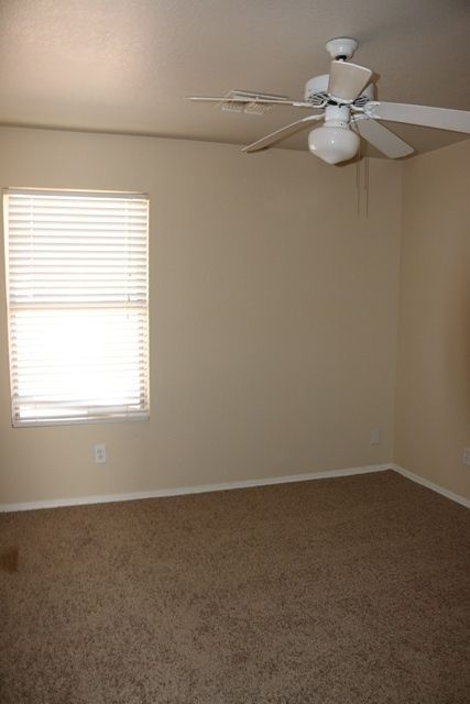 4 bedroom 3 bath home with a den in Mountain Vista Ranch property image